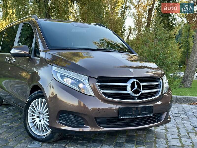 Мінівен Mercedes-Benz V-Class 2016 в Києві
