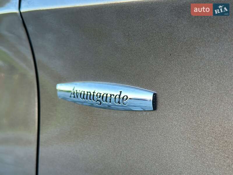 Мінівен Mercedes-Benz V-Class 2016 в Києві