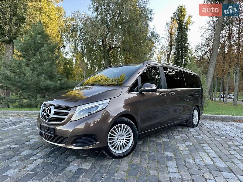 Мінівен Mercedes-Benz V-Class 2016 в Києві