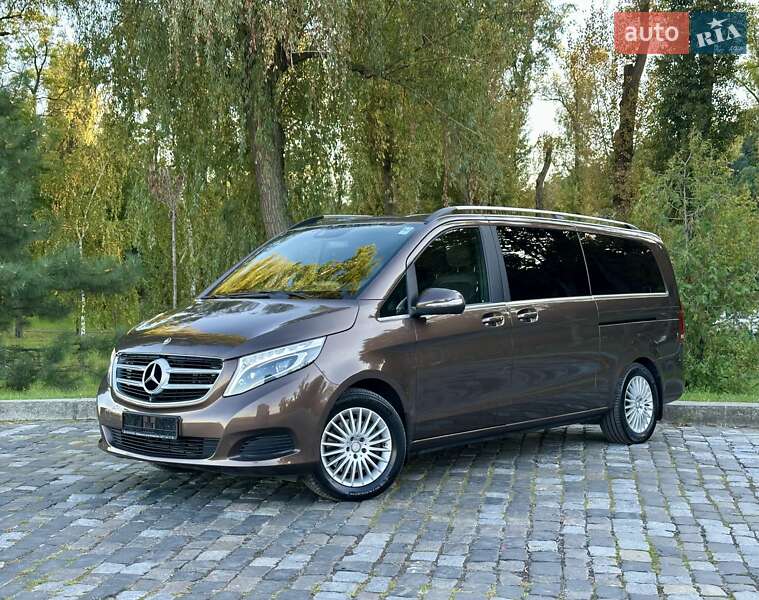 Мінівен Mercedes-Benz V-Class 2016 в Києві