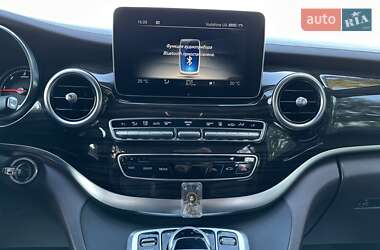 Минивэн Mercedes-Benz V-Class 2016 в 