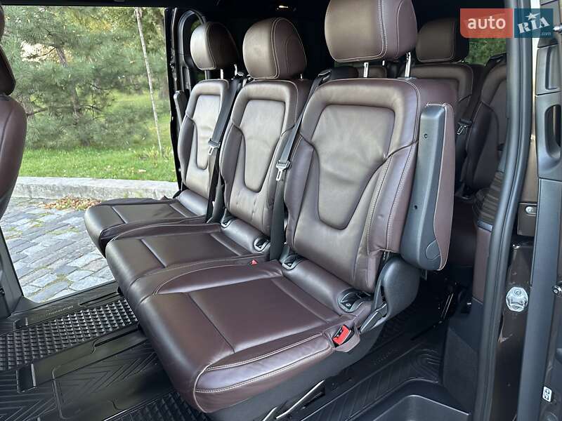 Мінівен Mercedes-Benz V-Class 2016 в Києві