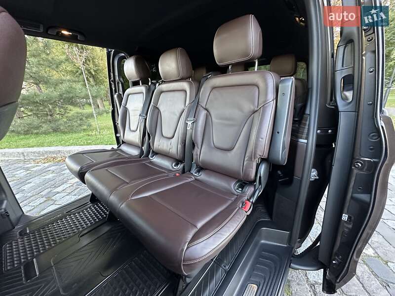 Мінівен Mercedes-Benz V-Class 2016 в Києві