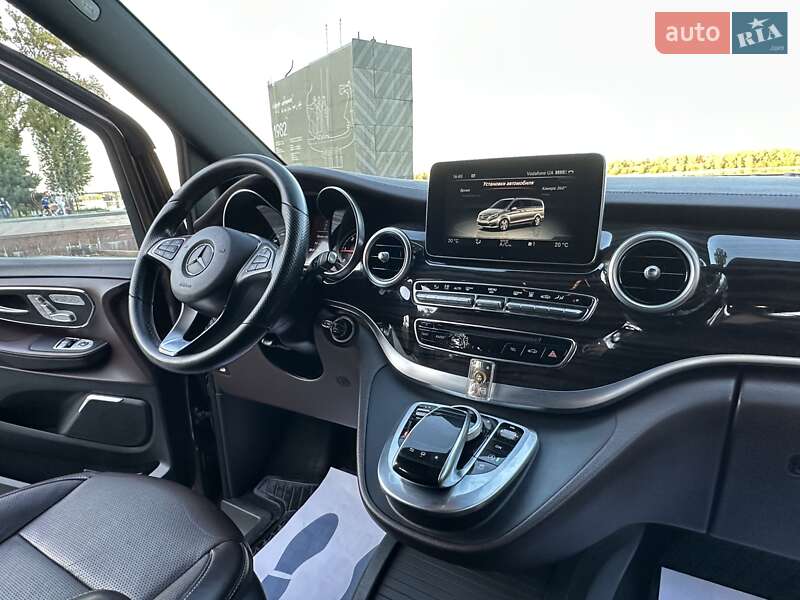 Мінівен Mercedes-Benz V-Class 2016 в Києві