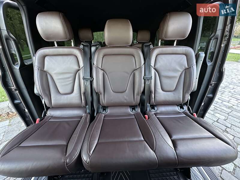 Мінівен Mercedes-Benz V-Class 2016 в Києві