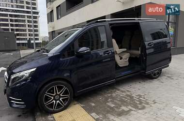 Минивэн Mercedes-Benz V-Class 2018 в 