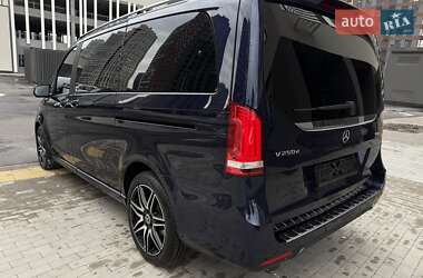 Минивэн Mercedes-Benz V-Class 2018 в 