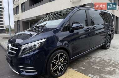 Минивэн Mercedes-Benz V-Class 2018 в 