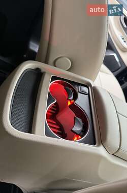 Минивэн Mercedes-Benz V-Class 2018 в 