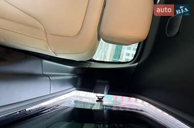 Минивэн Mercedes-Benz V-Class 2018 в 