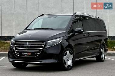 Минивэн Mercedes-Benz V-Class 2025 в Киеве