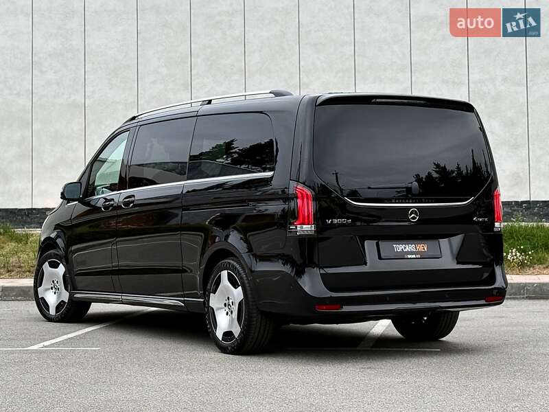 Минивэн Mercedes-Benz V-Class 2025 в Киеве