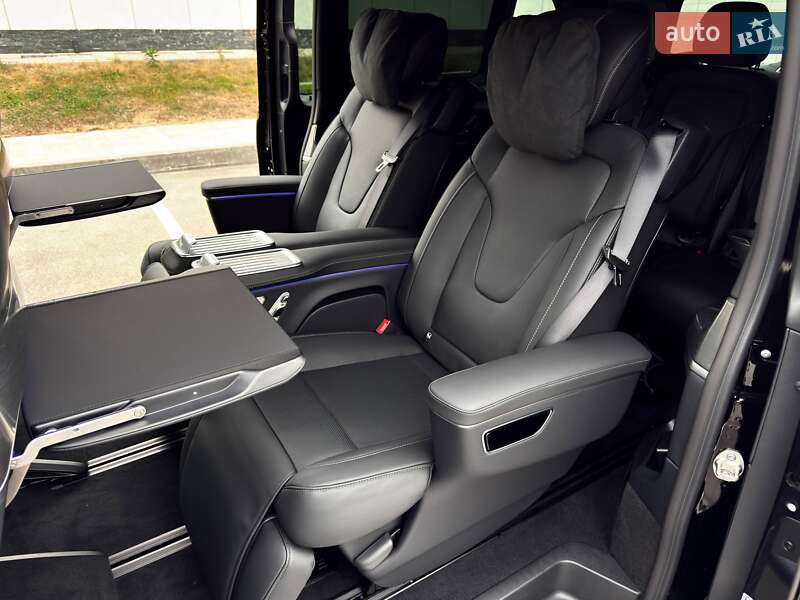 Минивэн Mercedes-Benz V-Class 2025 в Киеве