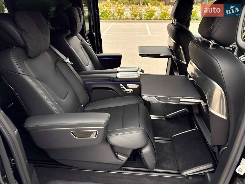 Минивэн Mercedes-Benz V-Class 2025 в Киеве