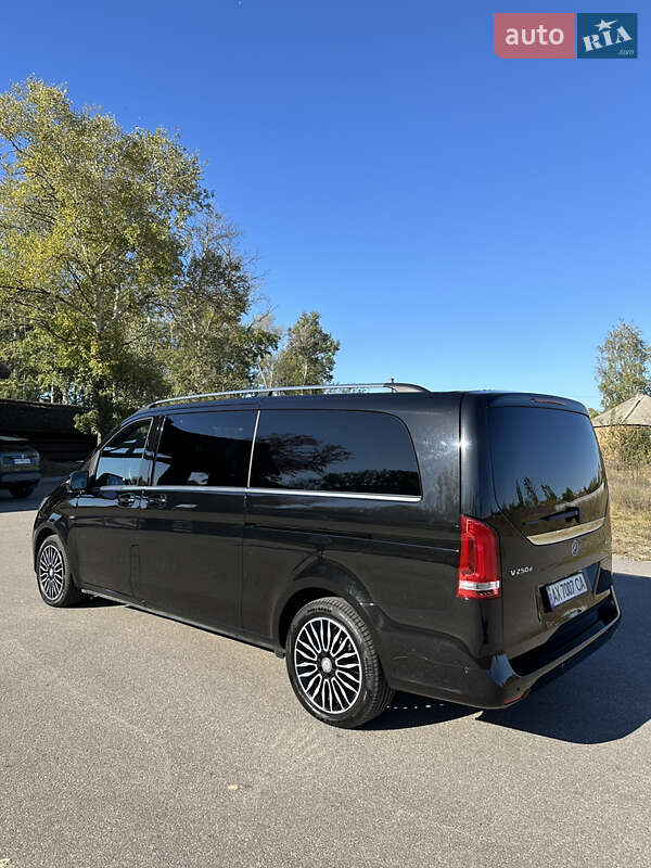 Минивэн Mercedes-Benz V-Class 2017 в Харькове