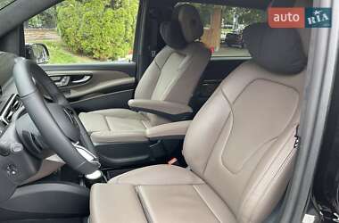 Минивэн Mercedes-Benz V-Class 2025 в 