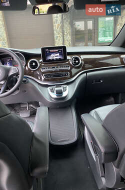Минивэн Mercedes-Benz V-Class 2018 в 