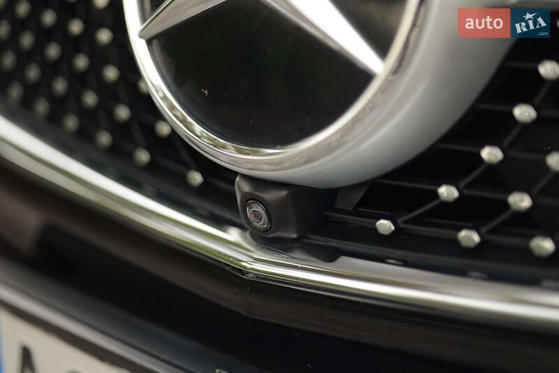 Минивэн Mercedes-Benz V-Class 2020 в Ужгороде