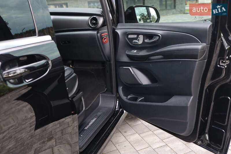 Минивэн Mercedes-Benz V-Class 2020 в Ужгороде