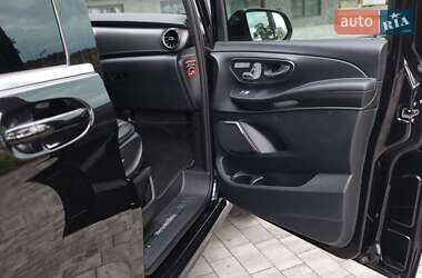 Мінівен Mercedes-Benz V-Class 2020 в 