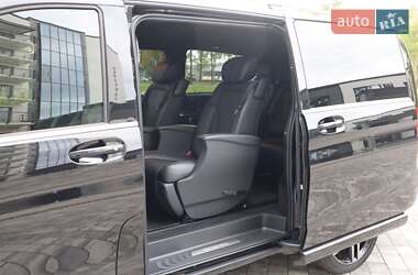 Мінівен Mercedes-Benz V-Class 2020 в 