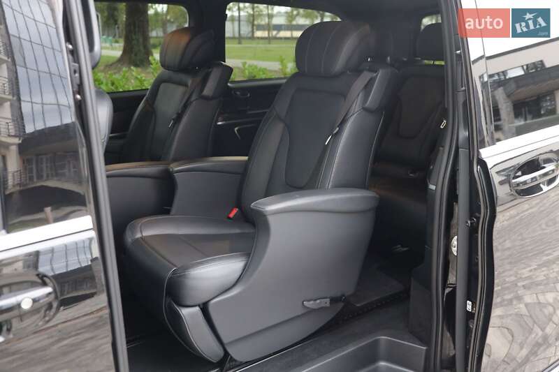 Минивэн Mercedes-Benz V-Class 2020 в Ужгороде
