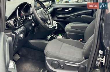 Минивэн Mercedes-Benz V-Class 2018 в 