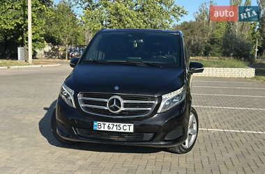 Минивэн Mercedes-Benz V-Class 2015 в  фото 3 Минивэн Mercedes-Benz V-Class 2015 в