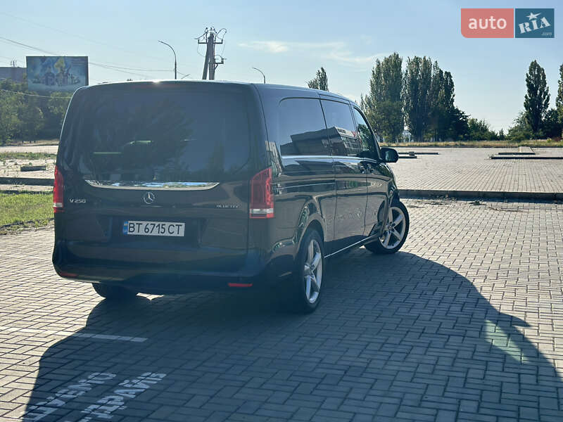 Мінівен Mercedes-Benz V-Class 2015 в Херсоні фото 13 Мінівен Mercedes-Benz V-Class 2015 в Херсоні