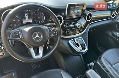Минивэн Mercedes-Benz V-Class 2015 в  фото 28 Минивэн Mercedes-Benz V-Class 2015 в