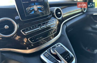 Минивэн Mercedes-Benz V-Class 2015 в  фото 31 Минивэн Mercedes-Benz V-Class 2015 в