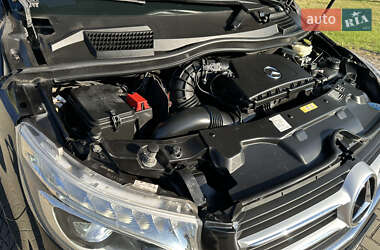 Минивэн Mercedes-Benz V-Class 2015 в  фото 62 Минивэн Mercedes-Benz V-Class 2015 в
