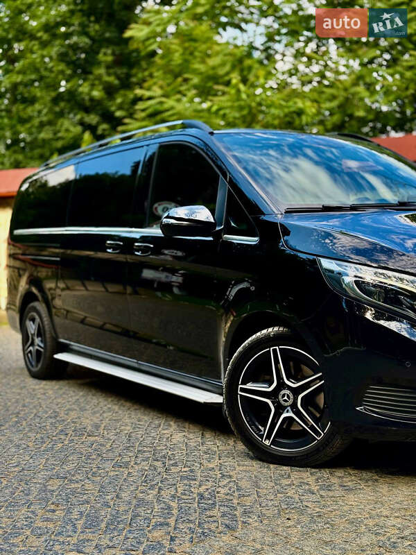Минивэн Mercedes-Benz V-Class 2018 в 