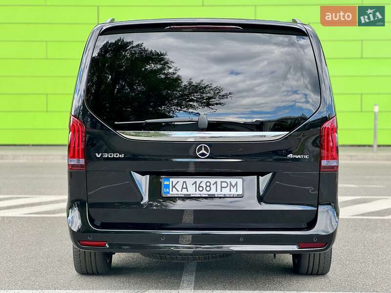 Мінівен Mercedes-Benz V-Class 2023 в Києві