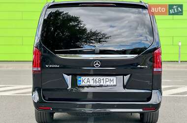 Минивэн Mercedes-Benz V-Class 2023 в 