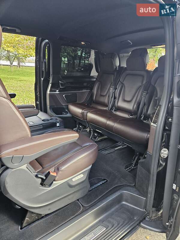 Минивэн Mercedes-Benz V-Class 2017 в Киеве