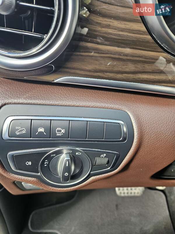 Минивэн Mercedes-Benz V-Class 2017 в Киеве