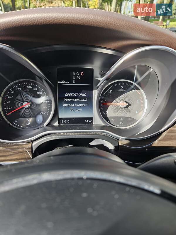 Минивэн Mercedes-Benz V-Class 2017 в Киеве