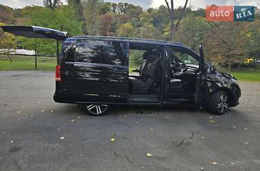 Минивэн Mercedes-Benz V-Class 2017 в 