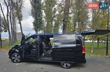 Минивэн Mercedes-Benz V-Class 2017 в 