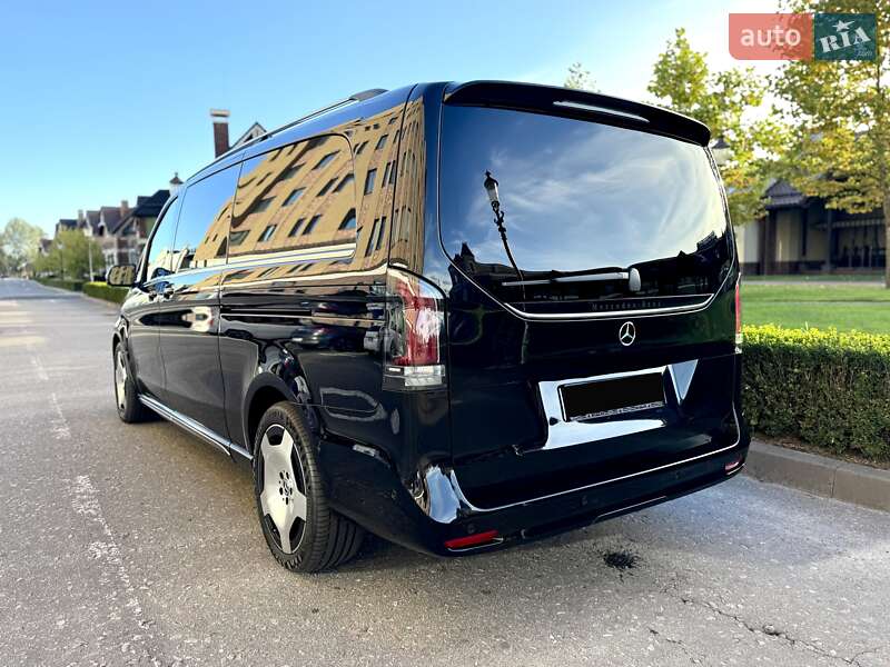 Минивэн Mercedes-Benz V-Class 2025 в Киеве