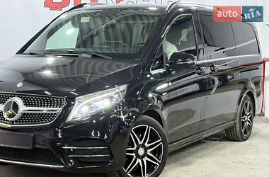 Мінівен Mercedes-Benz V-Class 2017 в  фото 16 Мінівен Mercedes-Benz V-Class 2017 в