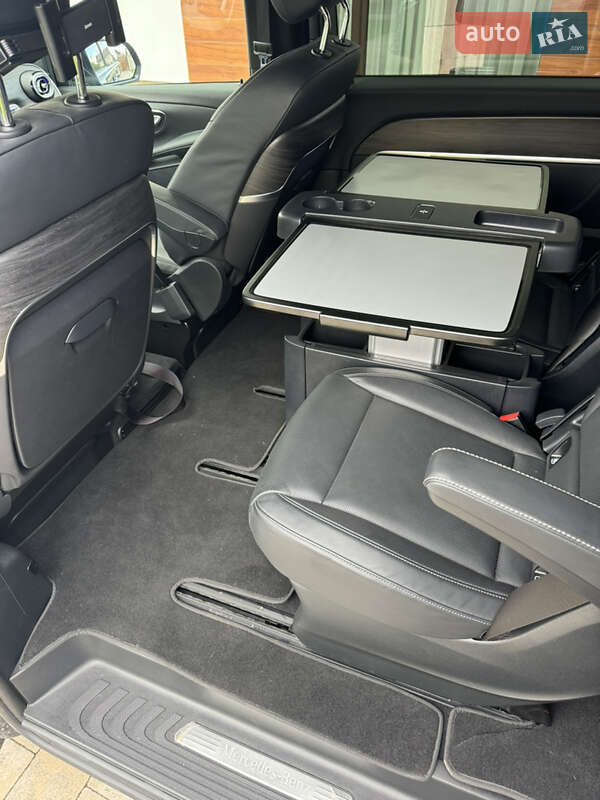 Минивэн Mercedes-Benz V-Class 2025 в Львове