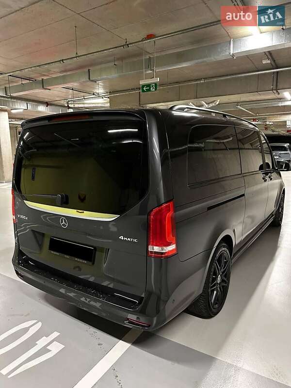 Мінівен Mercedes-Benz V-Class 2021 в Києві