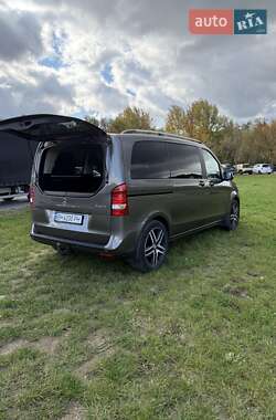Мінівен Mercedes-Benz V-Class 2017 в 