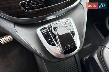 Мінівен Mercedes-Benz V-Class 2015 в  фото 61 Мінівен Mercedes-Benz V-Class 2015 в