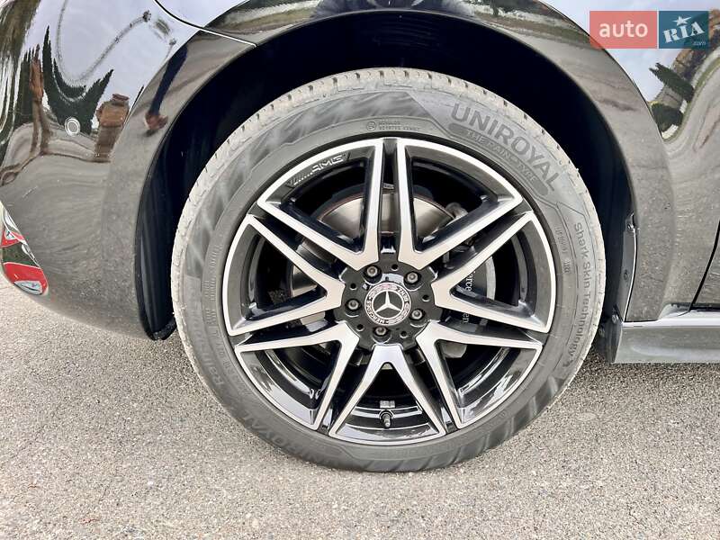 Мінівен Mercedes-Benz V-Class 2023 в Києві фото 15 Мінівен Mercedes-Benz V-Class 2023 в Києві