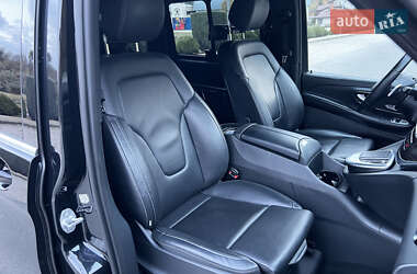Минивэн Mercedes-Benz V-Class 2021 в  фото 20 Минивэн Mercedes-Benz V-Class 2021 в