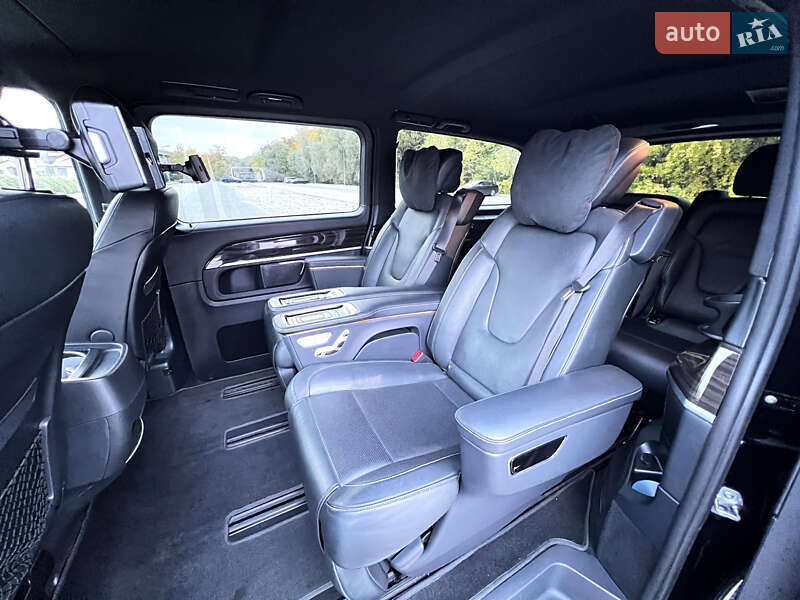 Мінівен Mercedes-Benz V-Class 2021 в Дніпрі