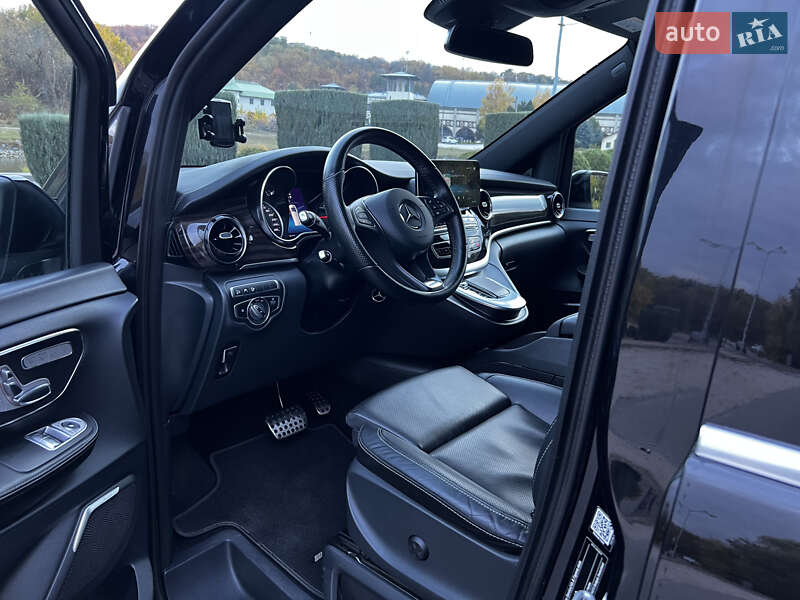 Мінівен Mercedes-Benz V-Class 2021 в Дніпрі